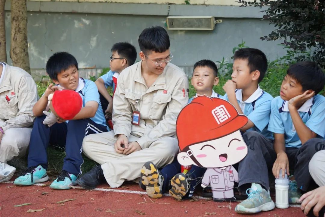 1722388138074079758.jpg 640888.jpg