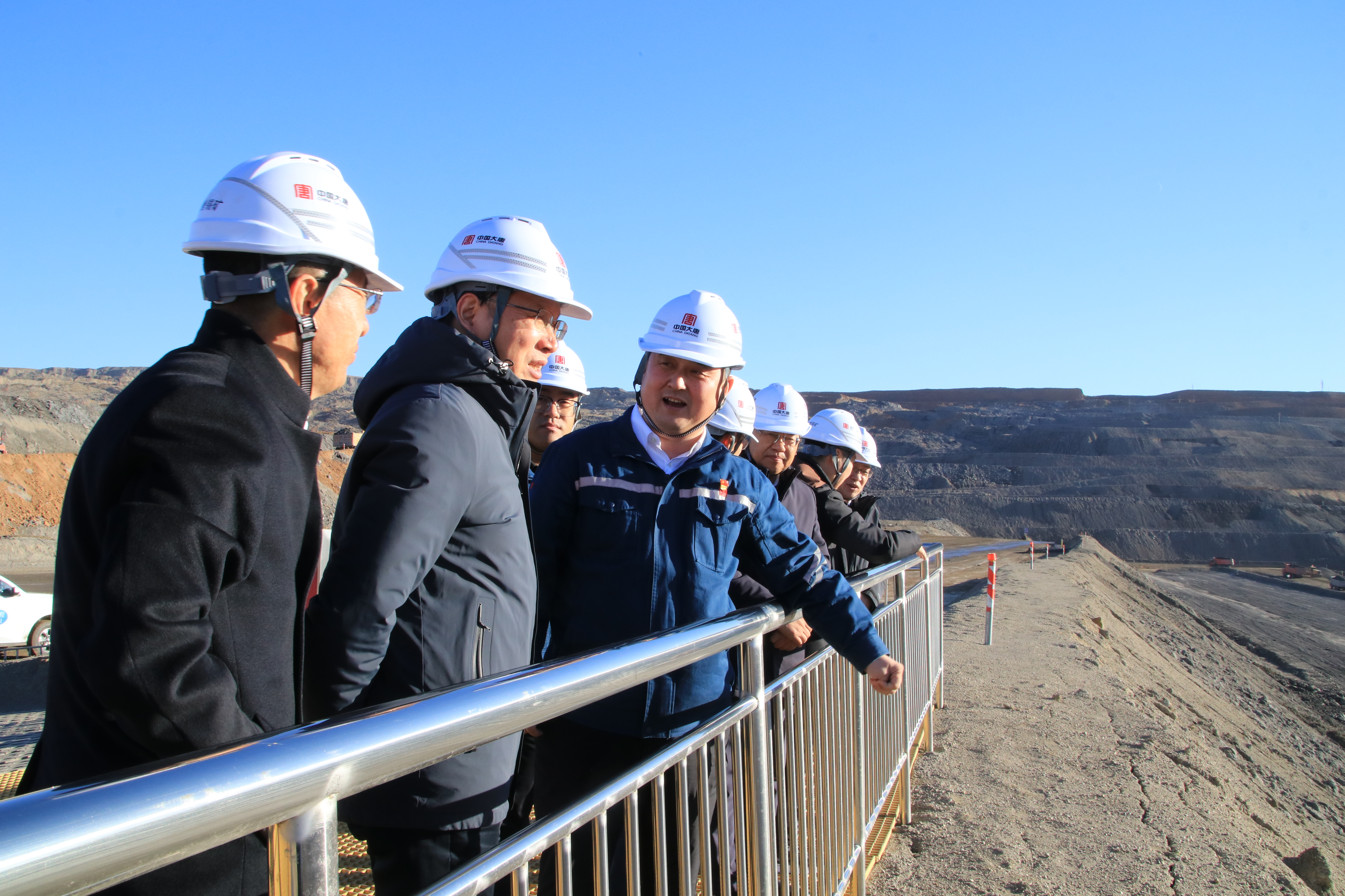 1731025168471003757.jpg 锡矿坑下作业现场888平盘1.jpg